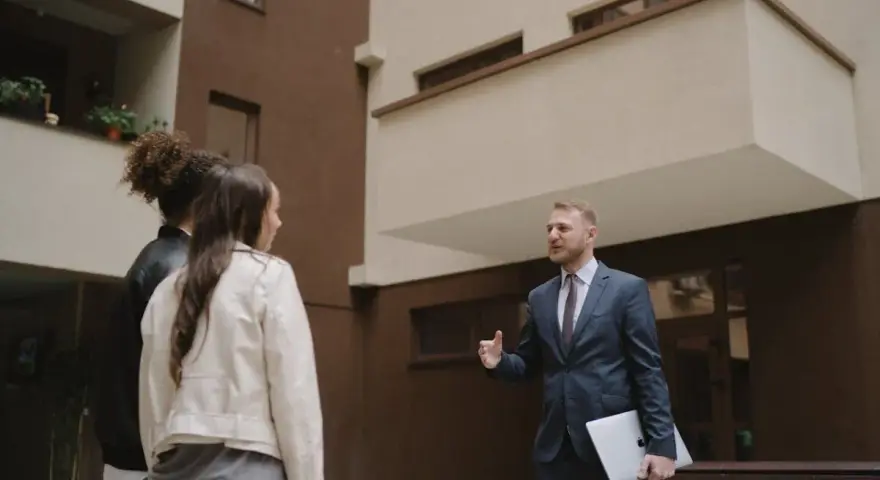 Ile płacą skupy nieruchomości? Widełki cenowe i realna oferta